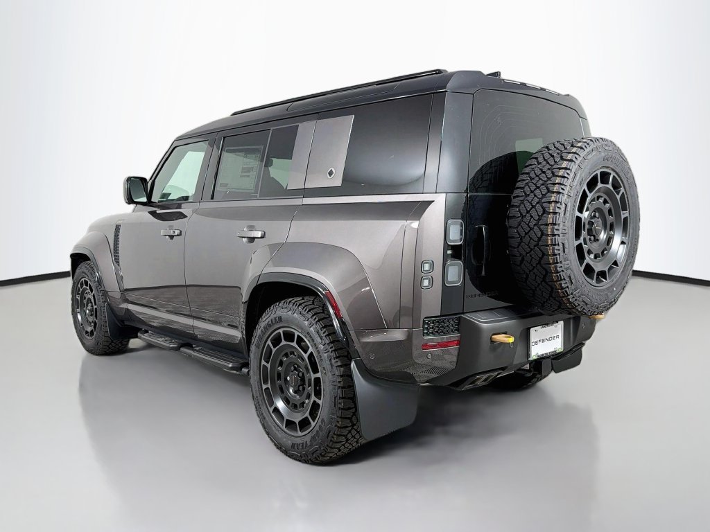 New 2026 Charente Grey Land Rover  OCTA image 7