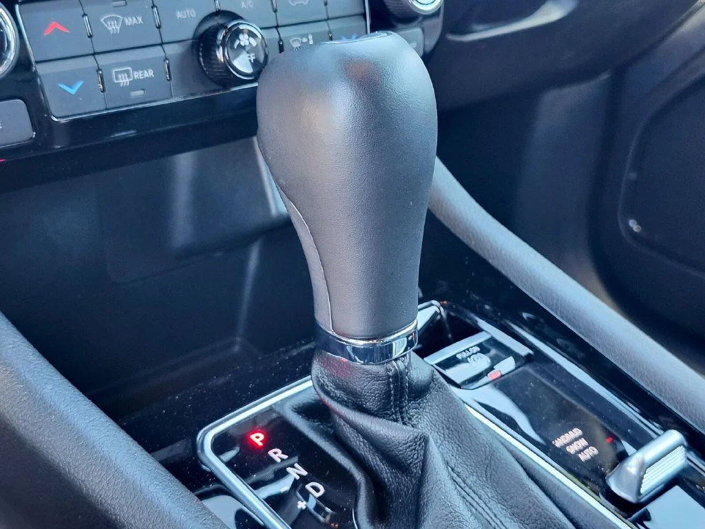 Used 2024 Black Jeep Limited image 27