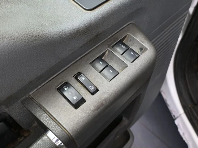 2011 Ford F-350 Super Duty XLT - Photo 19