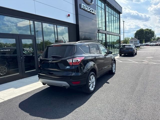 Used 2018 Black Ford SEL image 3