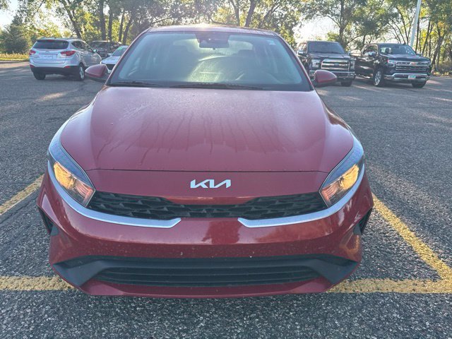 Used 2023 Red Kia LXS image 9