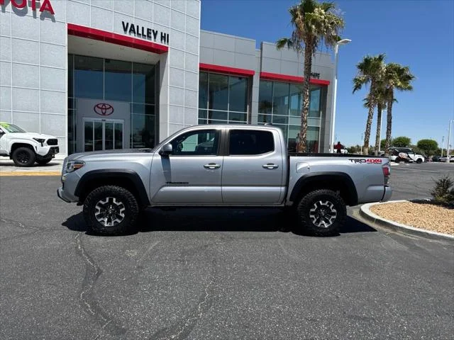 Certified Used 2020 SILVER SKY METALLIC Toyota  image 2