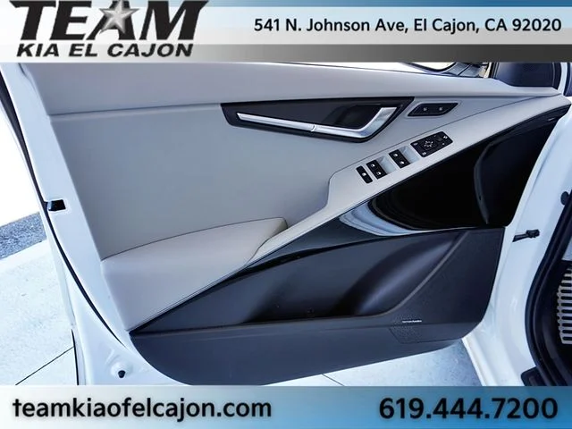 Certified Used 2023 White Kia Wave image 23