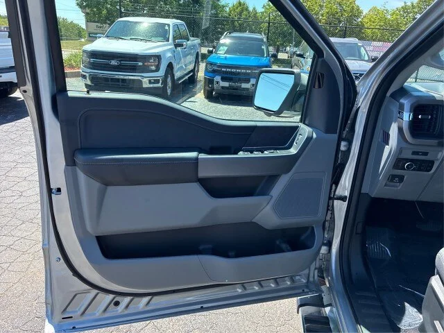 New 2026 Iconic Silver Metallic Ford XLT image 39