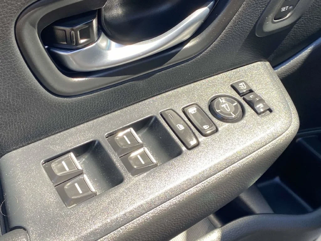Certified Used 2025  Honda Black Edition image 20
