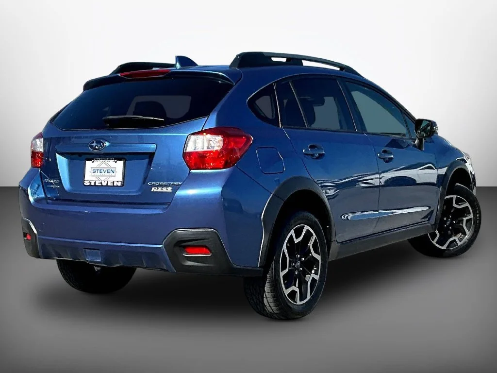 Used 2017 Blue Subaru 2.0i Limited image 6