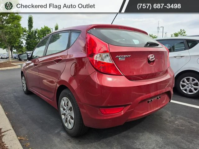 Used 2017 Pulse Red Hyundai SE image 4