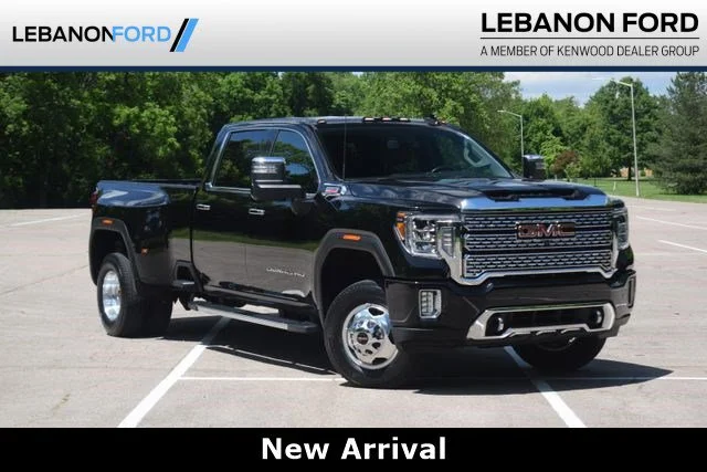 2022 GMC Sierra 4WD Crew Cab Long Box DRW Denali's photo
