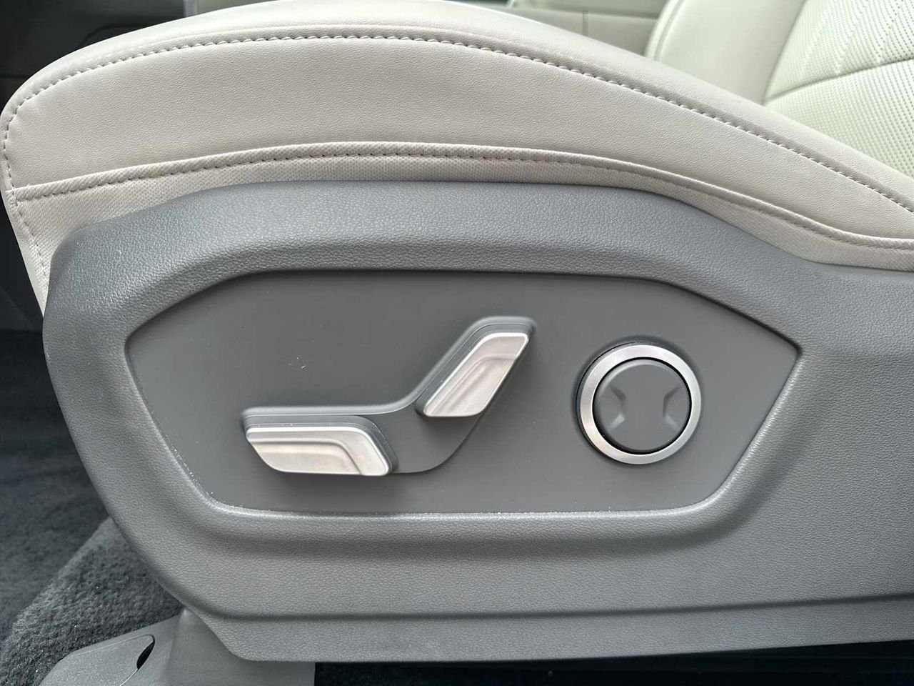 2026 Hyundai Santa Fe SEL - Photo 10