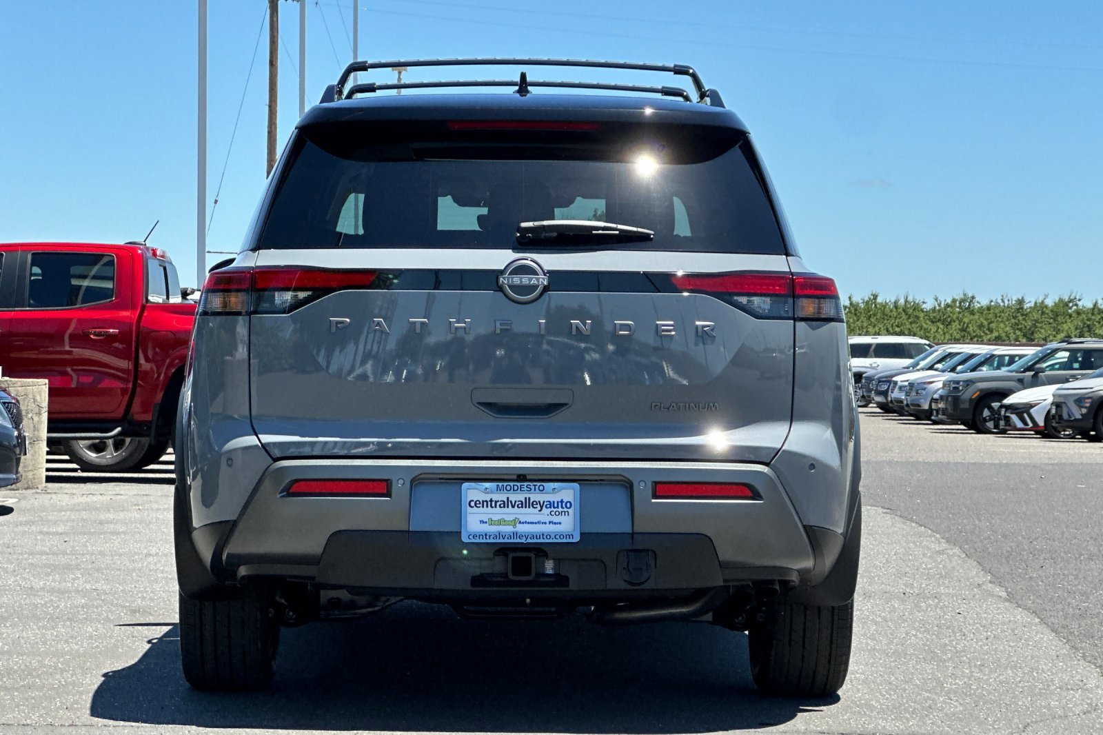 New 2026 Boulder Gray Pearl/Super Black Nissan Platinum image 5