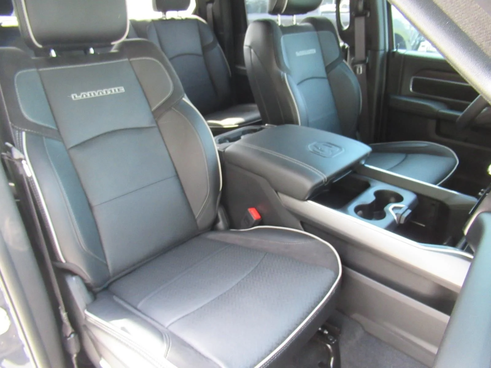 New 2026 Forged Blue Metallic Exterior Paint RAM Laramie image 10