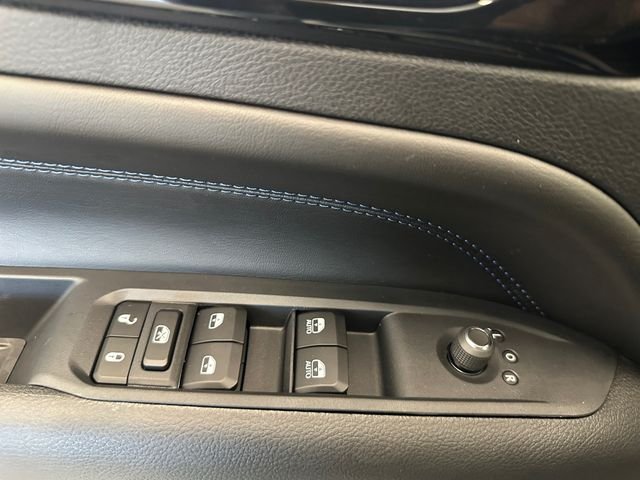 New 2026 Fathom Blue Pearl Coat Jeep Latitude image 22