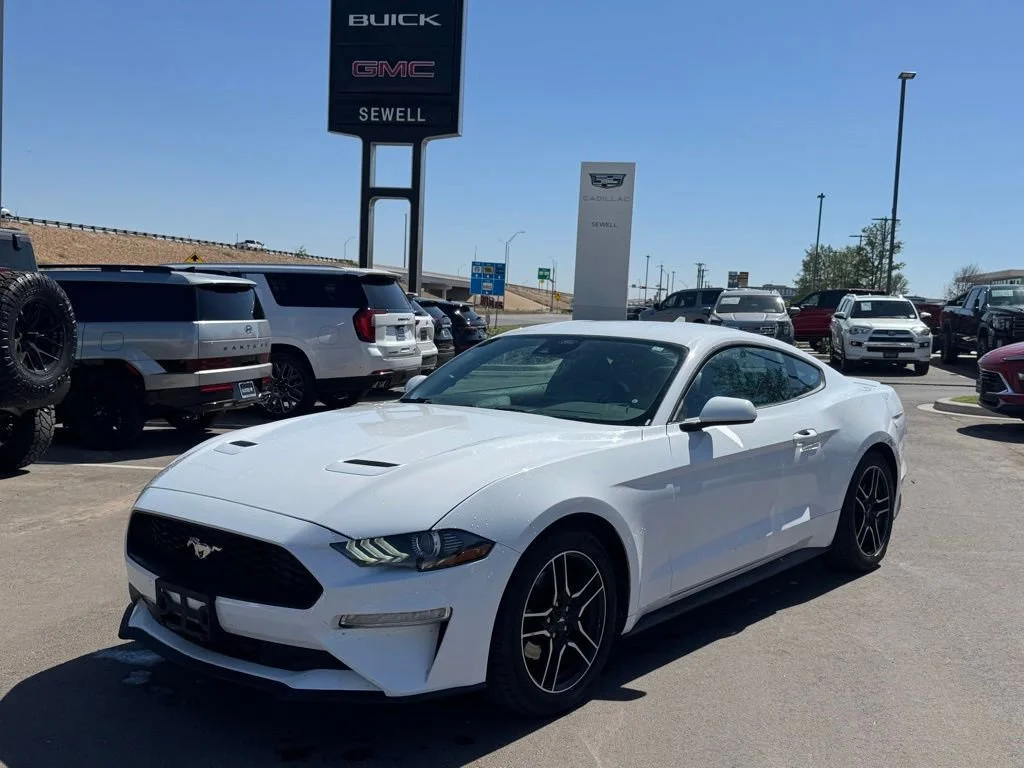 2022 Ford Mustang EcoBoost Coupe Premium's photo