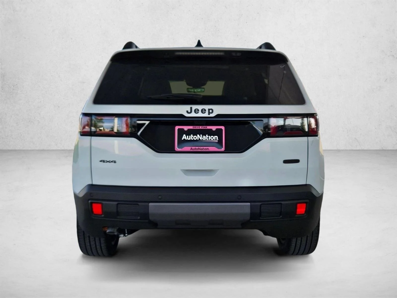 New 2026 Bright White Clear-Coat Exterior Paint Jeep Overland image 8