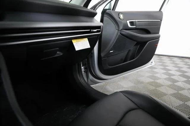 2025 Hyundai Sonata Hybrid Limited - Photo 79