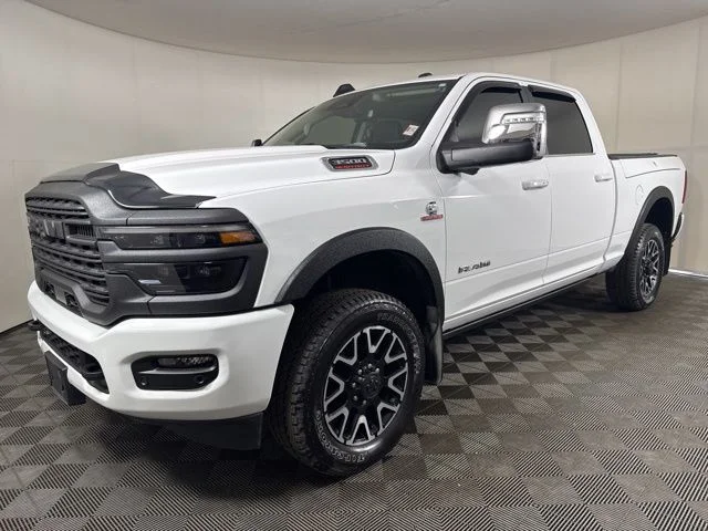 Used 2025 White Ram Limited image 8