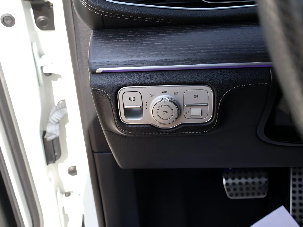 Used 2022  Mercedes-Benz GLE 53 AMG® image 40