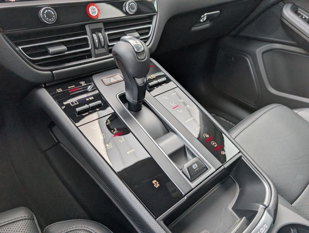 Used 2025 Black Porsche  image 18