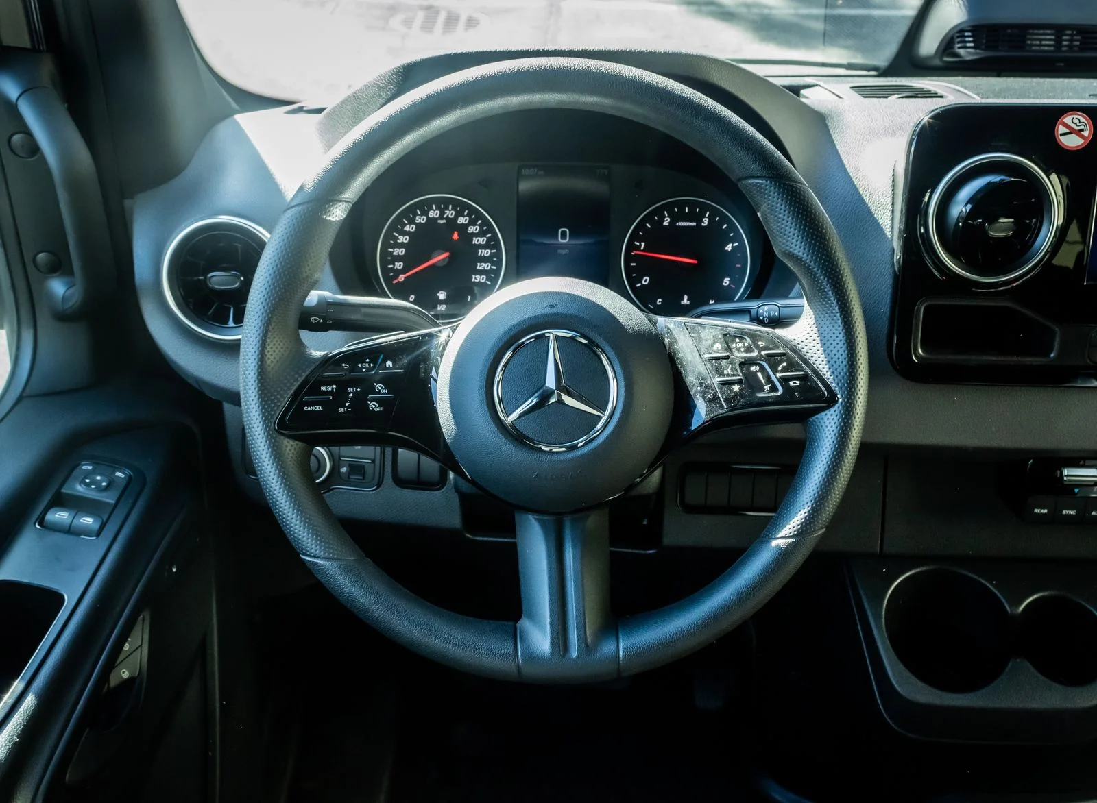 Used 2025  Mercedes-Benz Passenger 170 WB image 16