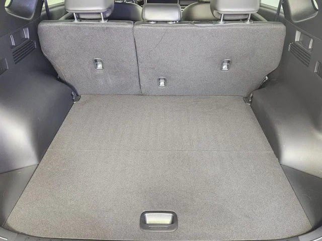 Used 2025 Gray Hyundai SEL Convenience image 14
