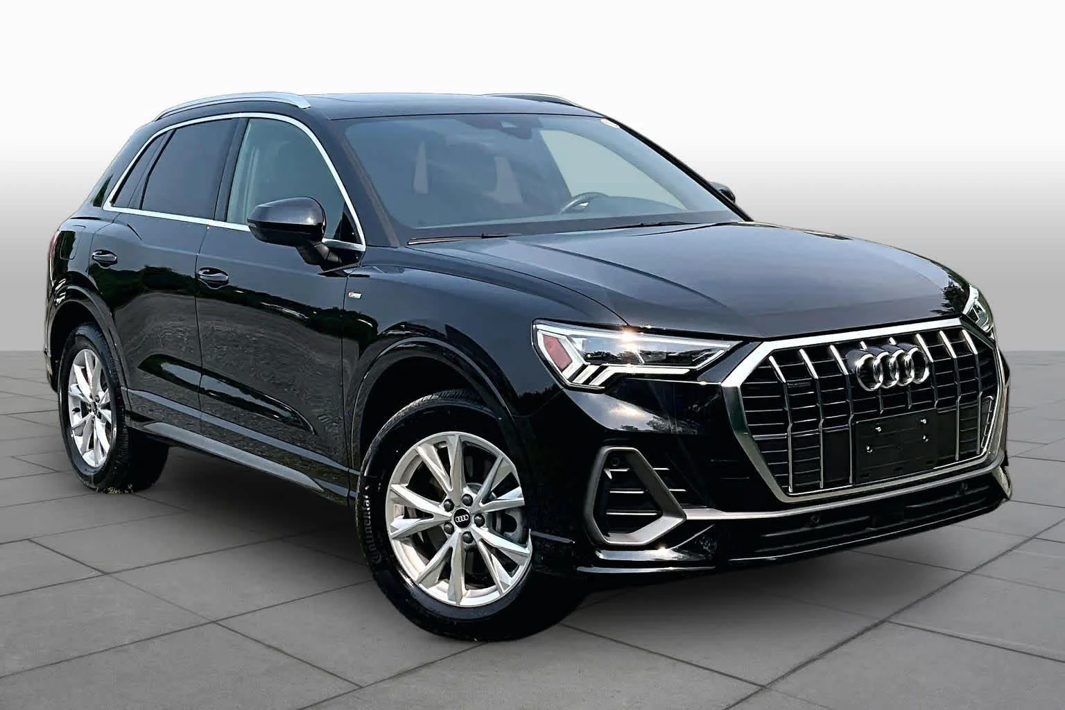 Used 2025 Mythos Black Metallic Audi S line Premium image 3