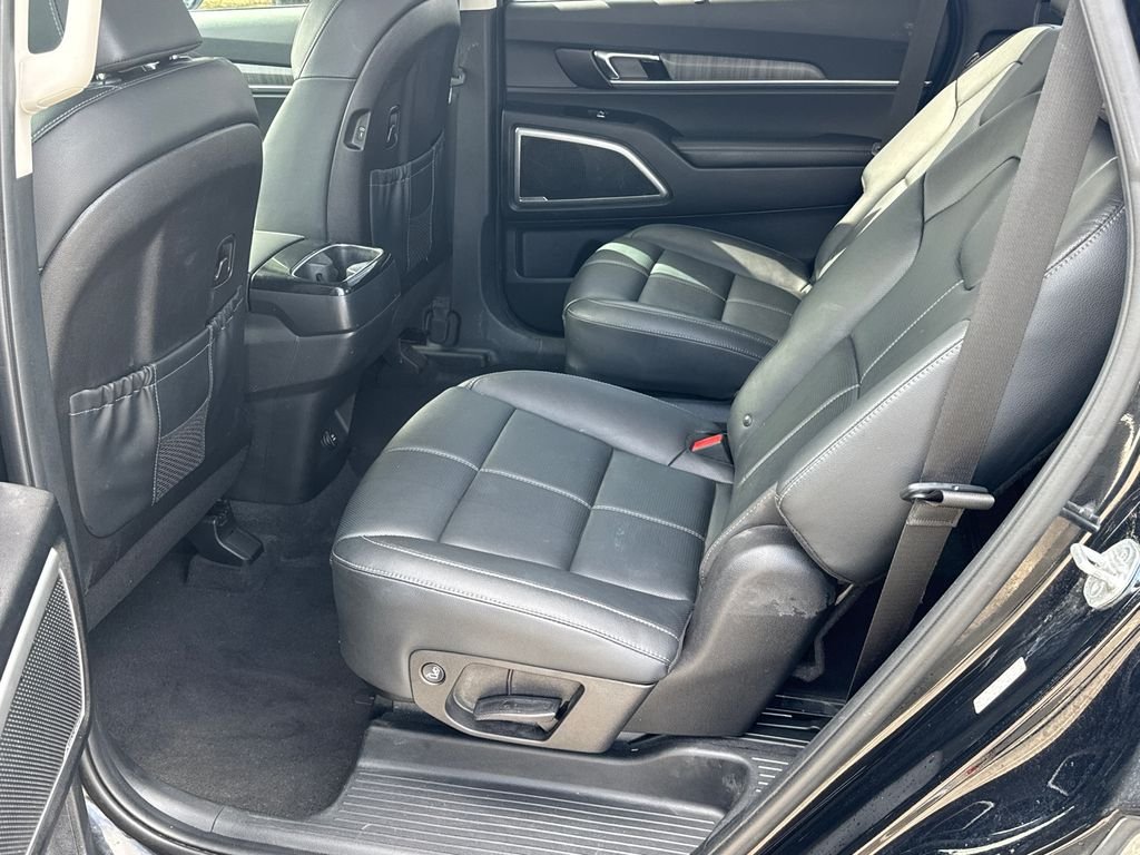 Used 2024 Black Kia EX image 21