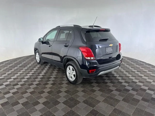Used 2022 Blue Chevrolet LT image 7