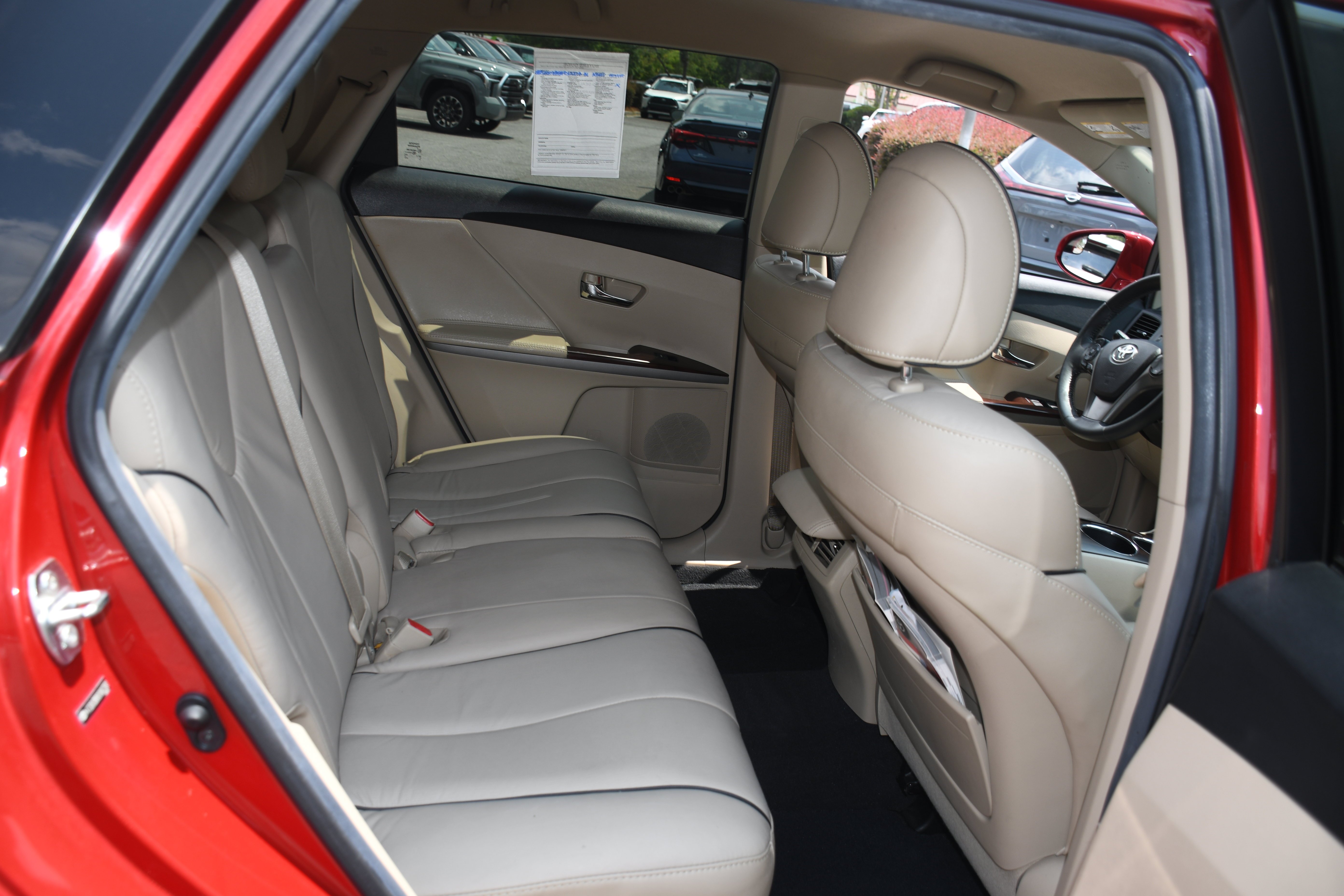Used 2014 Red Toyota XLE image 19
