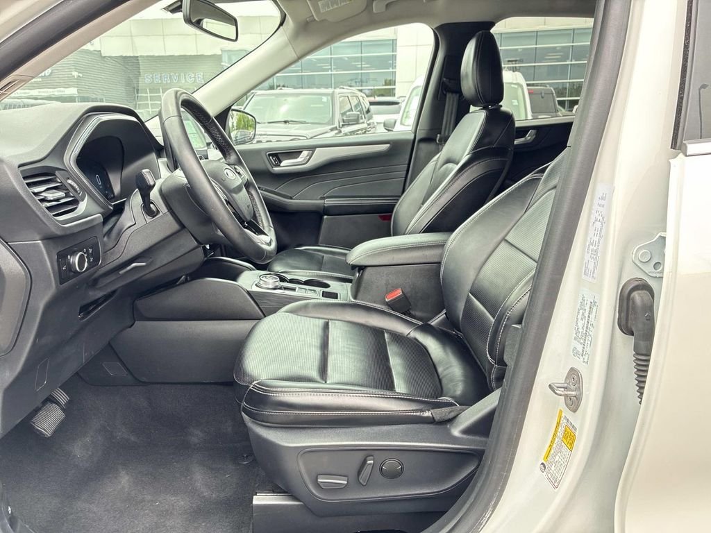 Used 2024 White Ford Platinum image 22