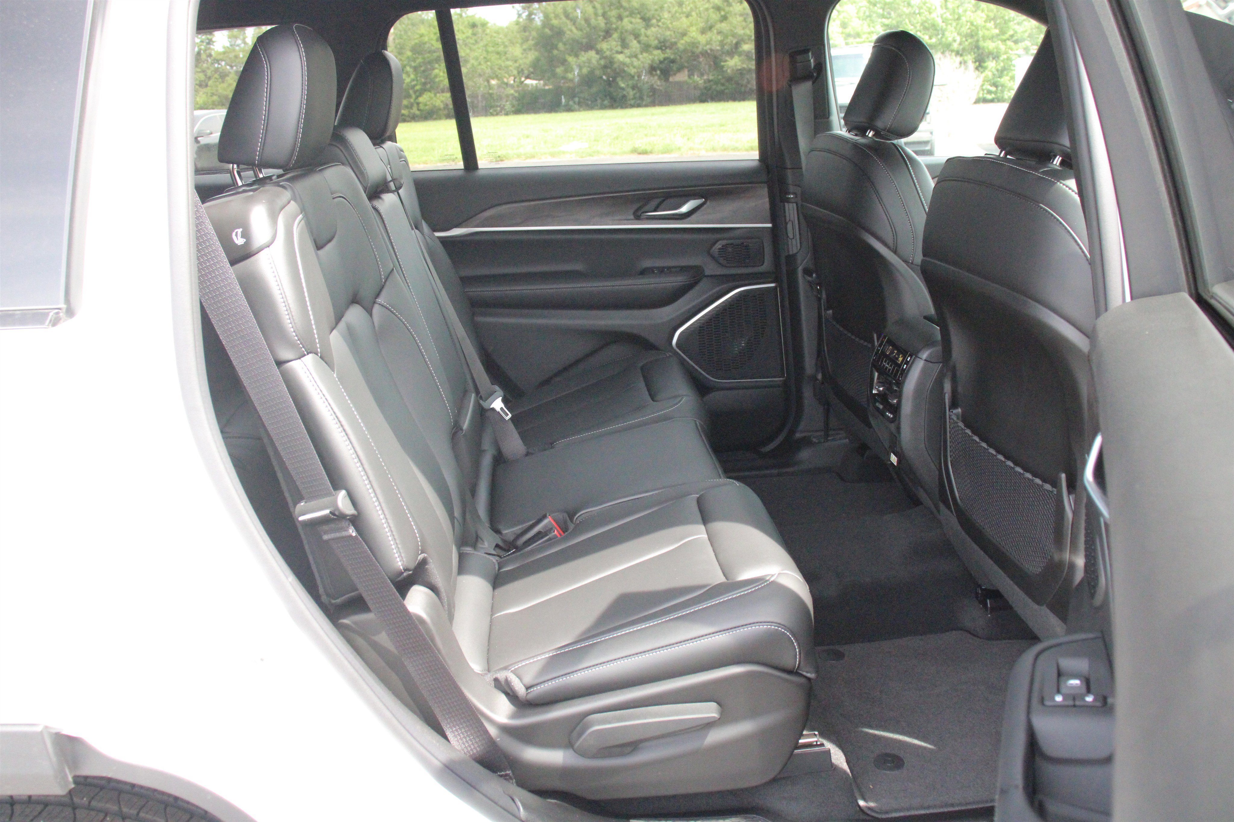New 2026 Bright White Clearcoat Jeep Limited image 30