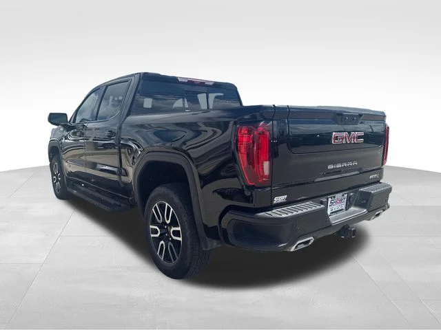 Used 2023  GMC AT4 image 9