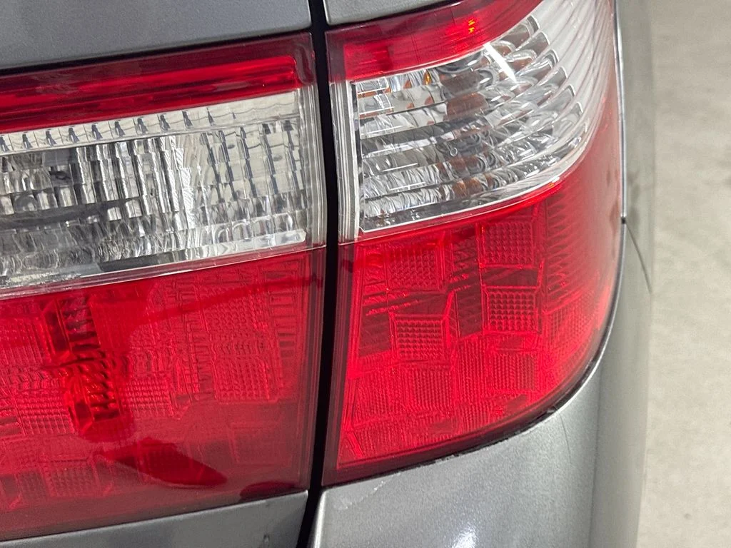 Used 2007 Nimbus Gray Metallic Honda Touring image 33