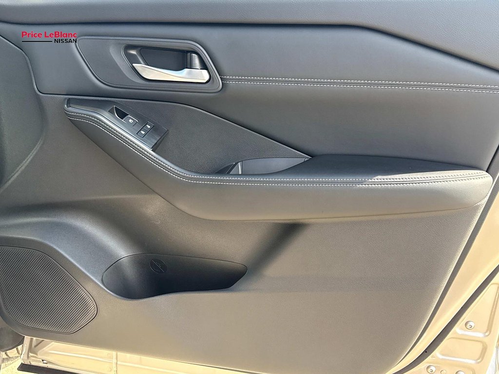 Certified Used 2025 SILVER Nissan SL image 12