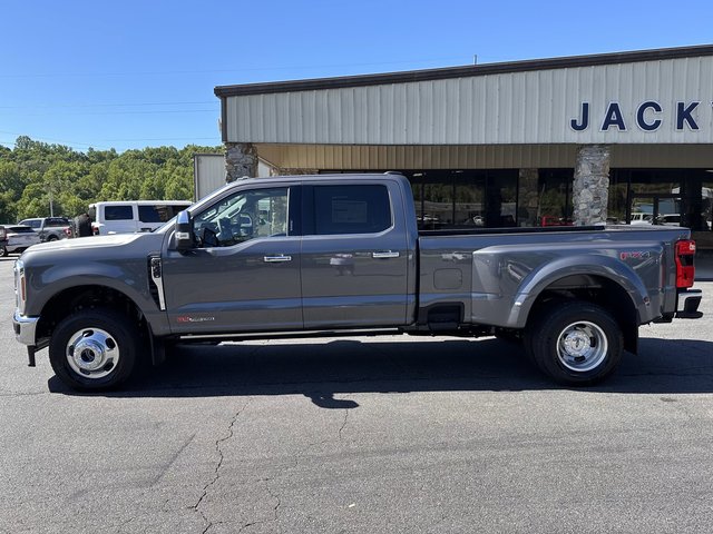 2026 Ford Super Duty F-350 DRW F-350® Lariat®