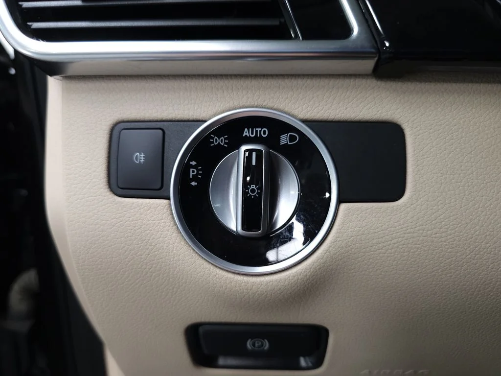 Used 2018 Black Mercedes-Benz GLE 350 image 9
