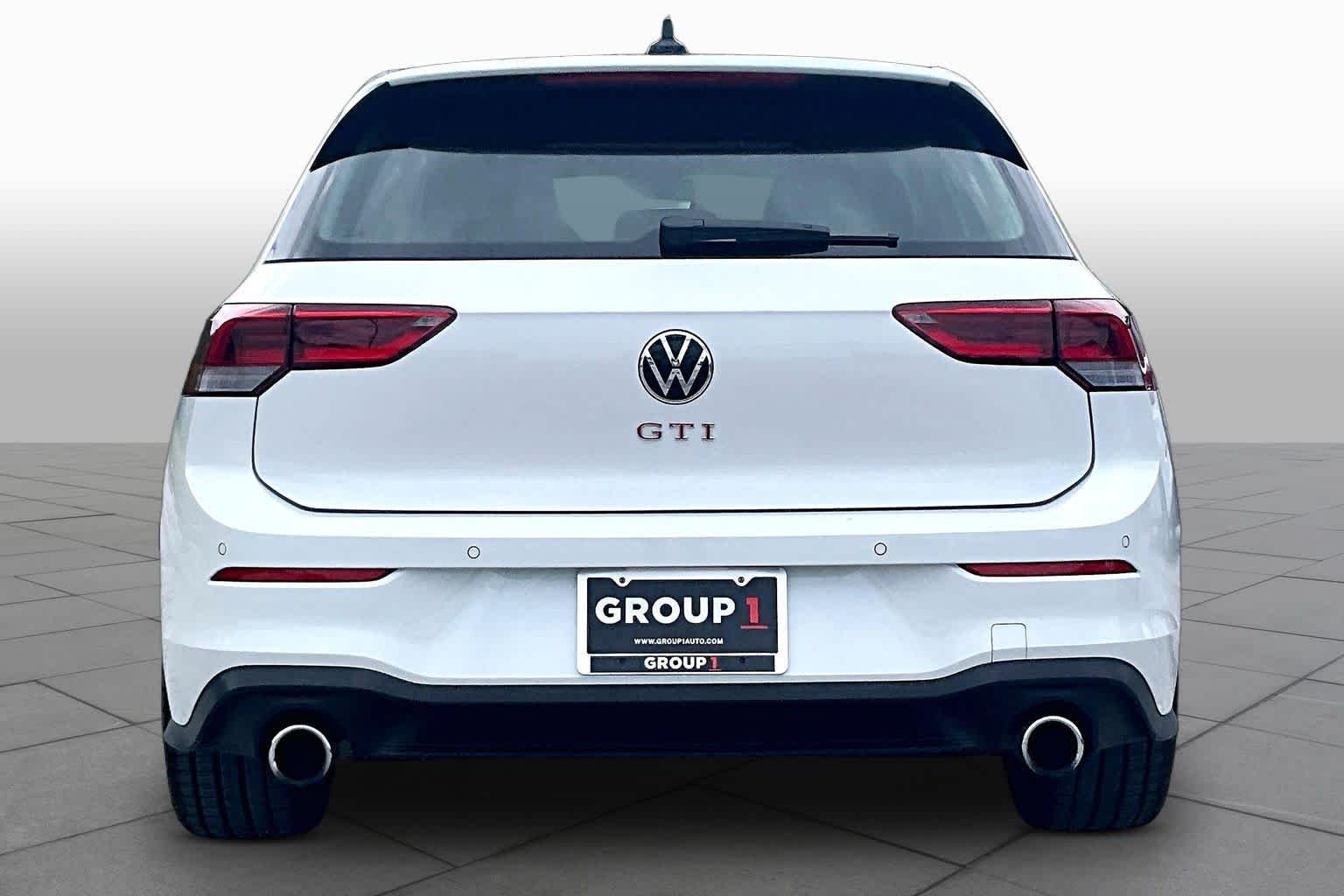 Used 2024 Opal White Pearl Volkswagen Autobahn image 5