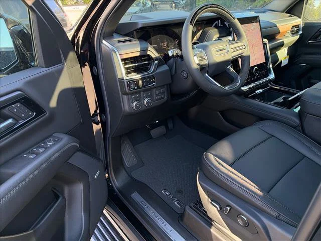 2026 GMC Yukon XL Denali - Photo 21