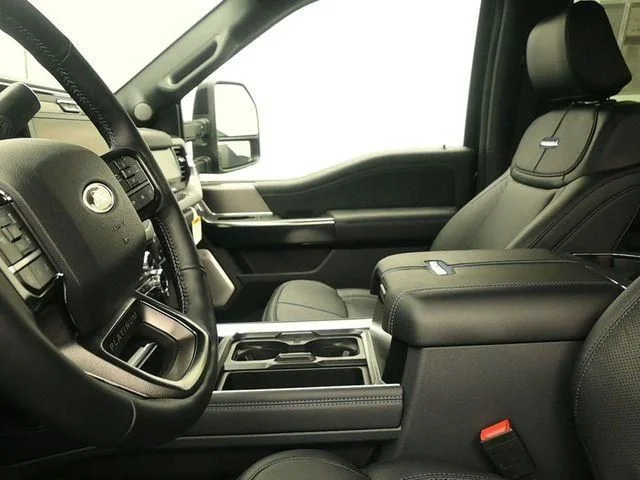 New 2026 Agate Black Metallic Ford F-350® Platinum® image 18