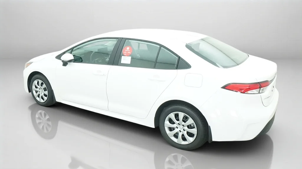 New 2027 Ice Cap Toyota LE image 15
