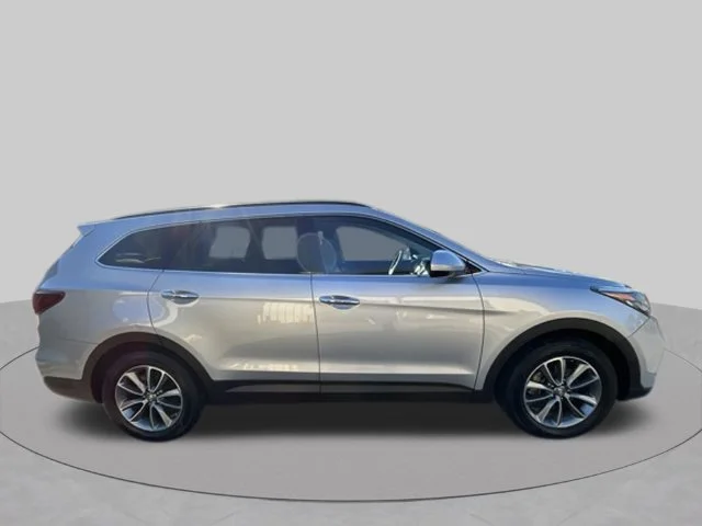 Used 2017 Hyundai Santa Fe SE with VIN KM8SMDHF8HU230981 for sale in Jefferson City, MO