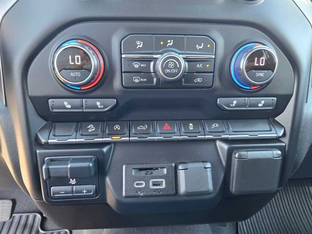 Used 2020 White Chevrolet LT image 15