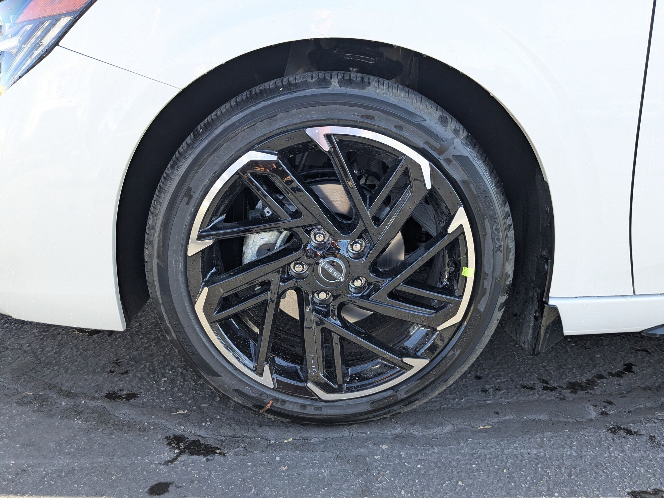 New 2026 Aspen White Tricoat Nissan SR image 17
