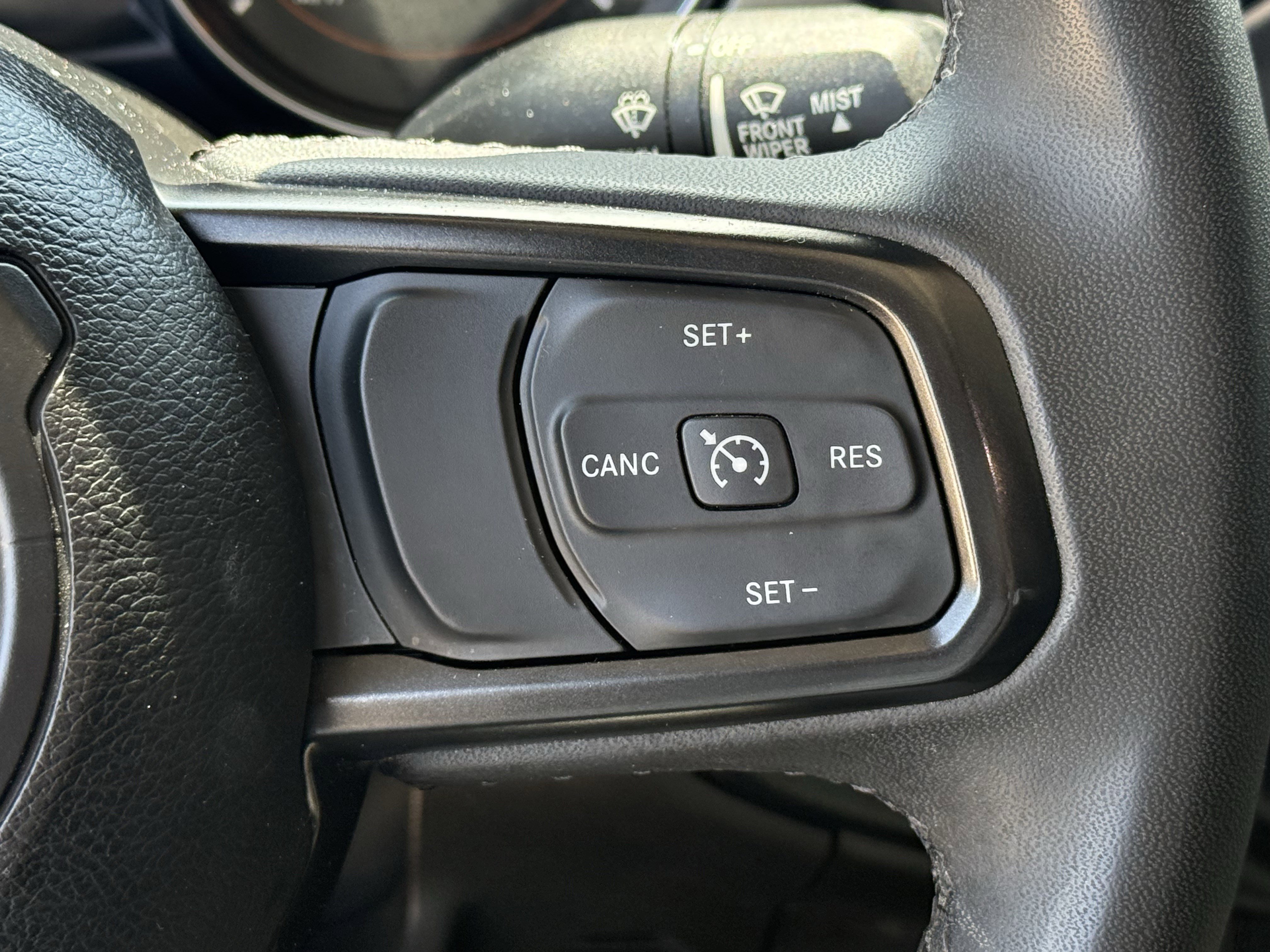 Used 2023 Silver Zynith Clearcoat Jeep Texas Trail image 17