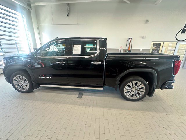 Used 2021 Black GMC Denali image 8