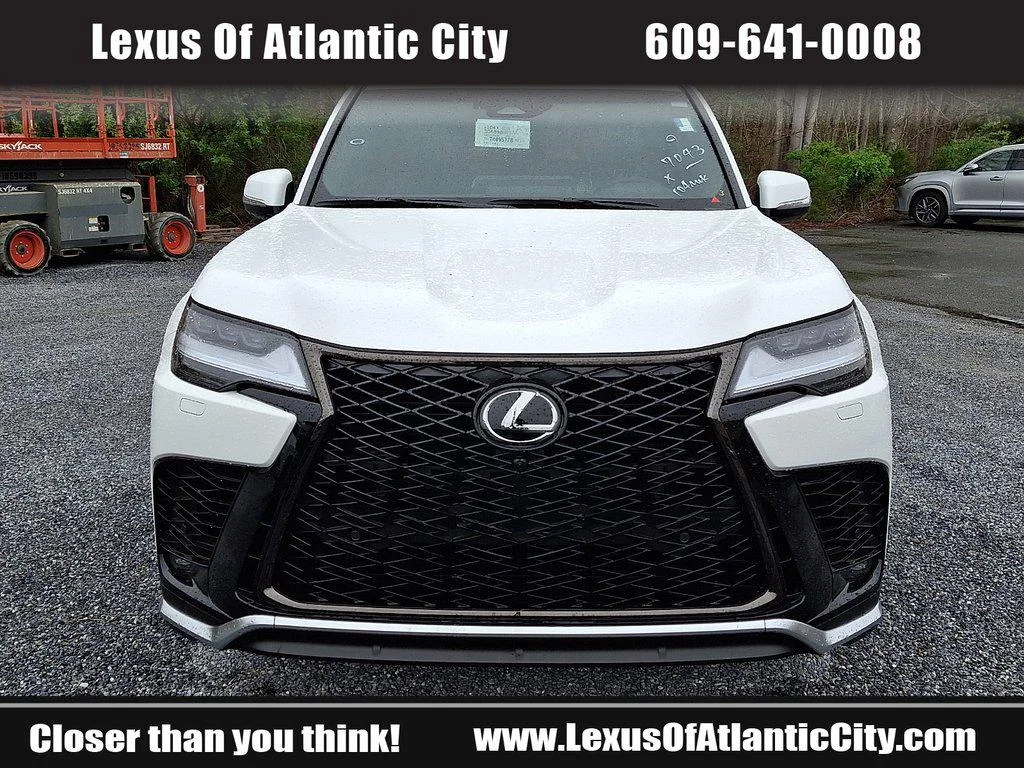 New 2026 Ultra White Lexus F SPORT HANDLING image 2