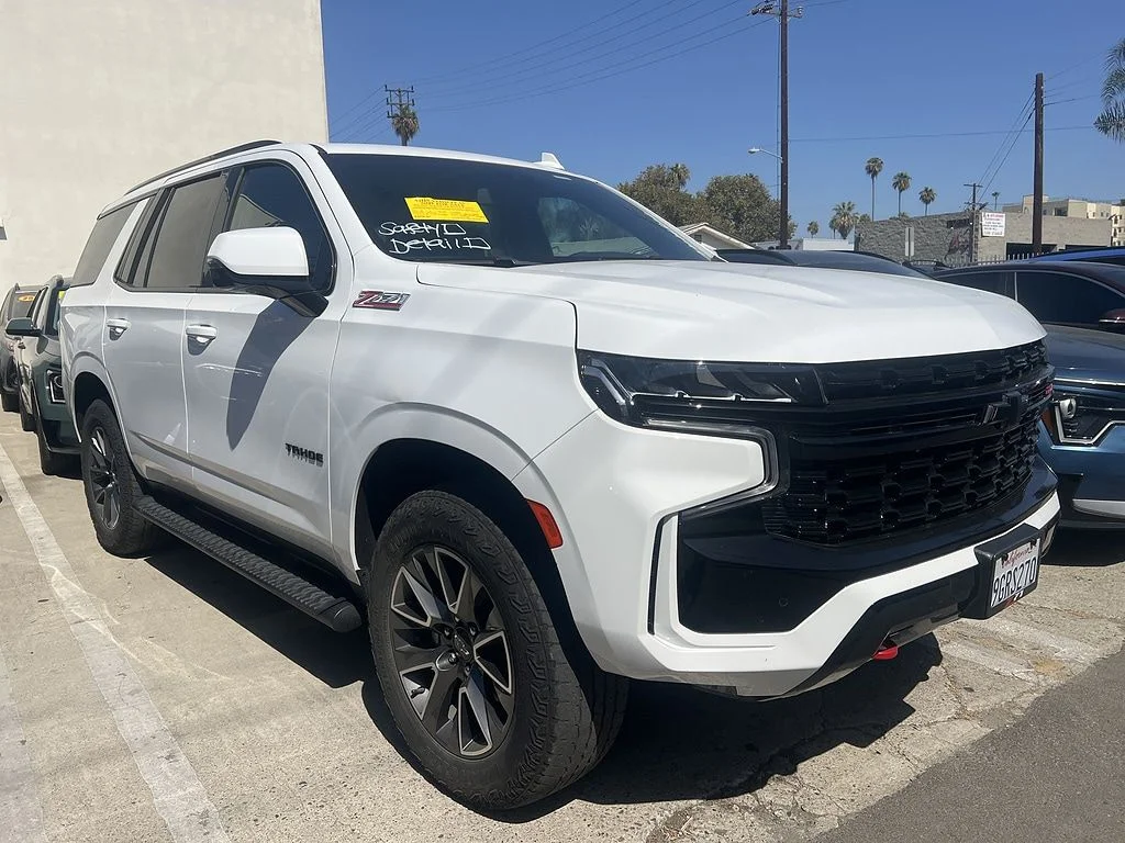 Used 2023 White Chevrolet Z71 image 1
