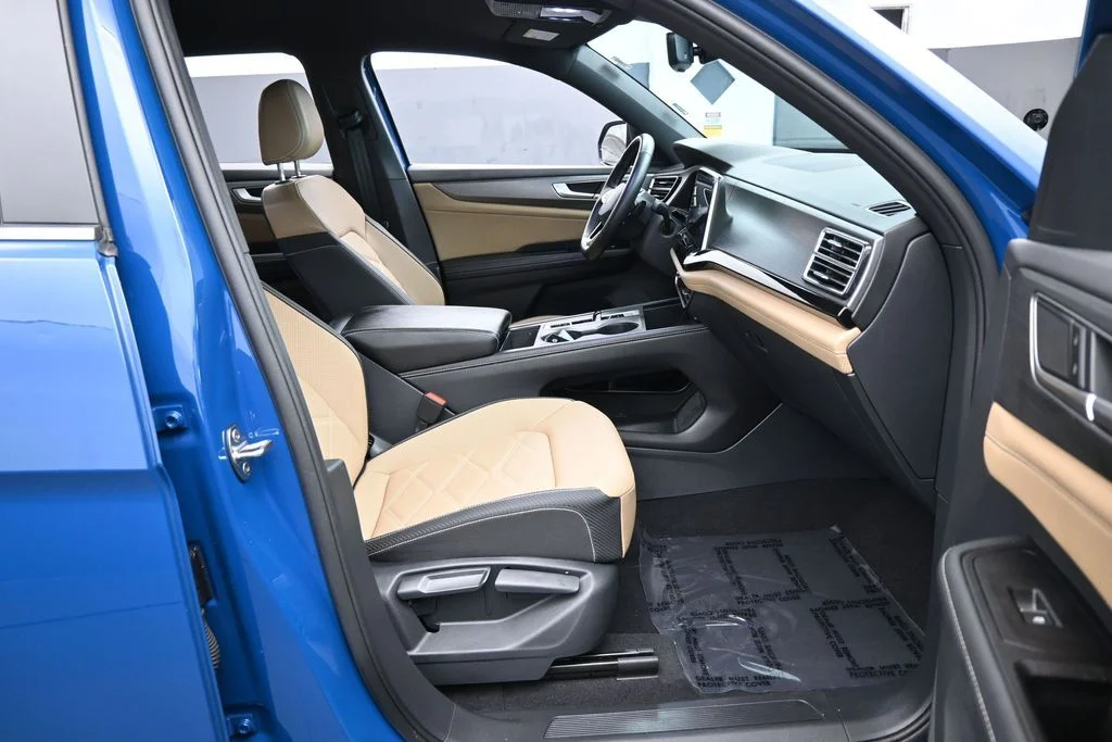 Used 2025 Blue Metallic Volkswagen 2.0T SE image 36