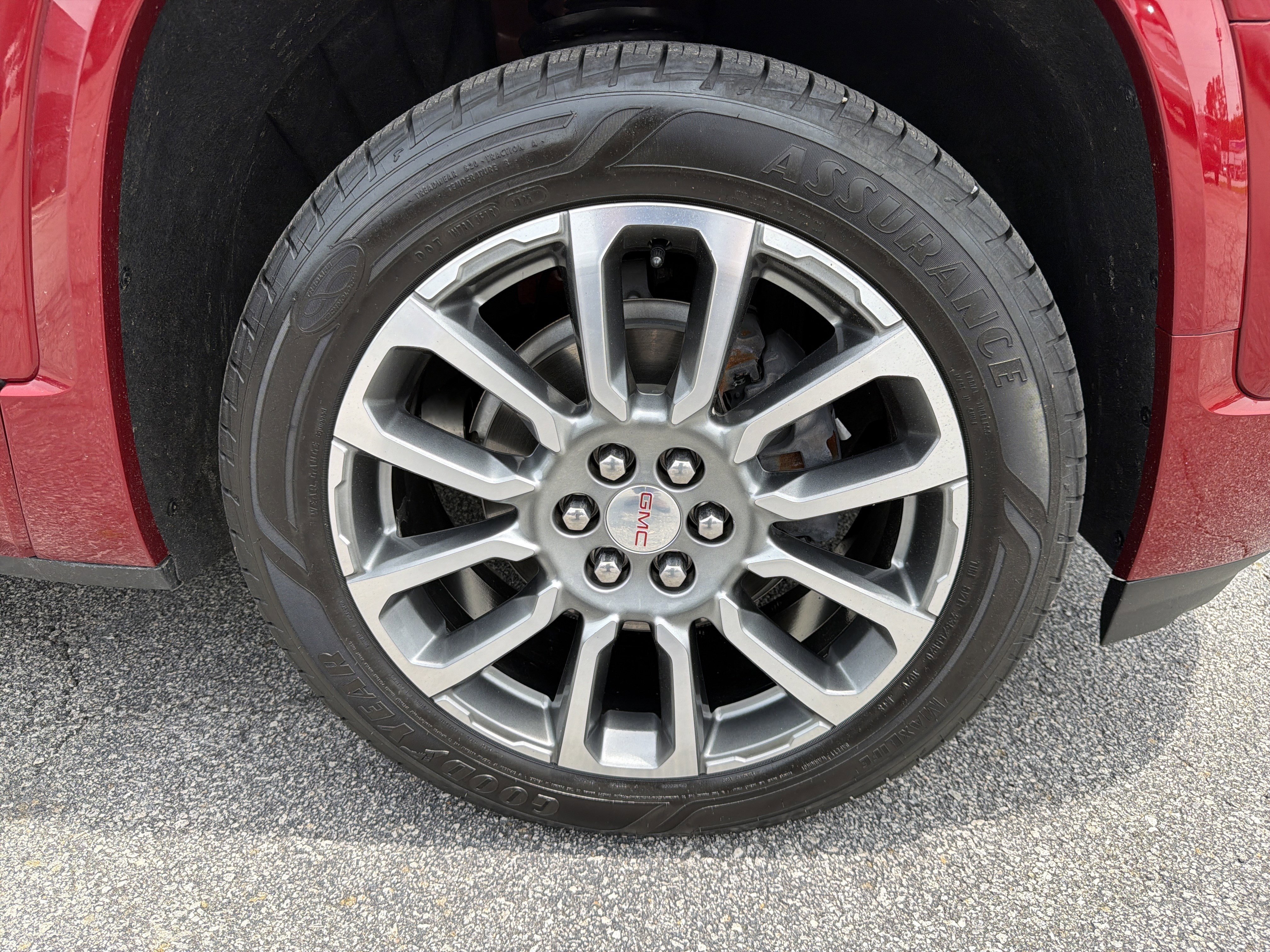 2022 GMC Acadia Denali - Photo 12