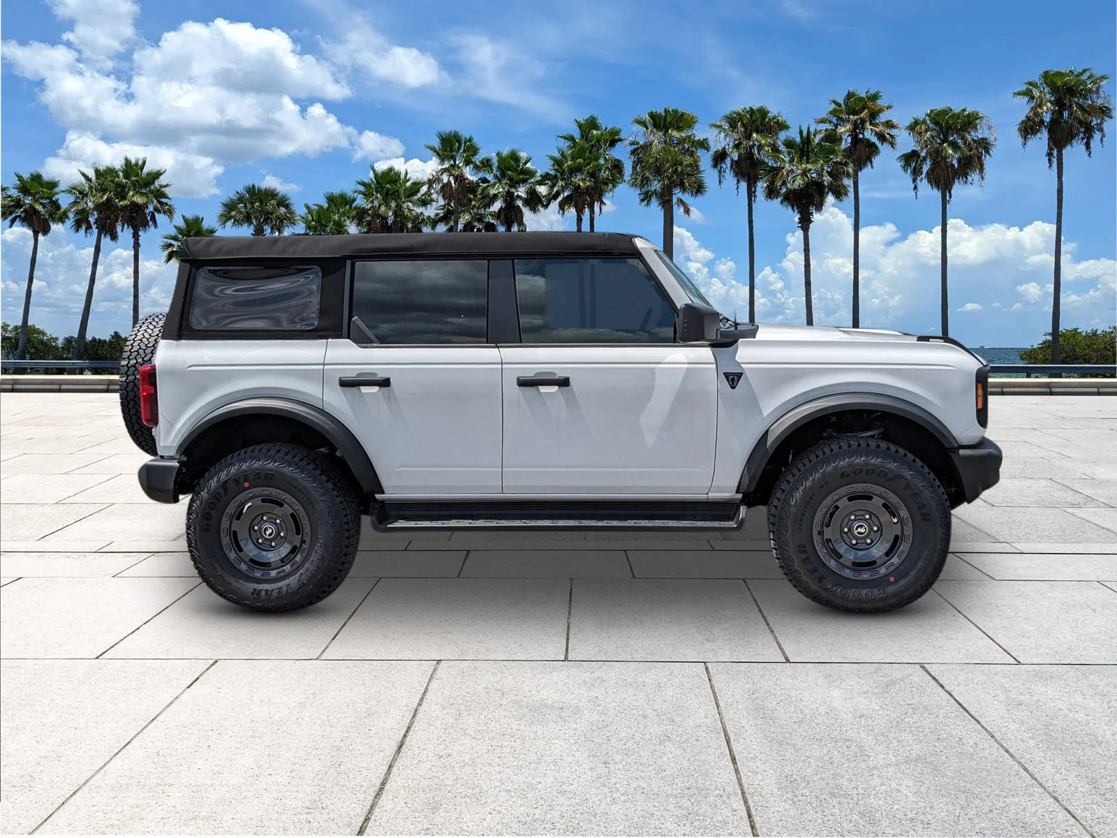 New 2025 Oxford White Ford Base image 8