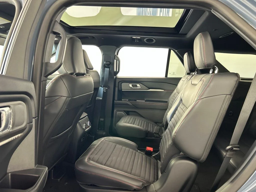 New 2026 Vapor Blue Metallic Ford ST-Line image 34